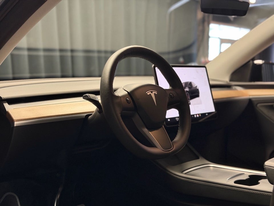 Tesla Model Y Performance AWD 5d