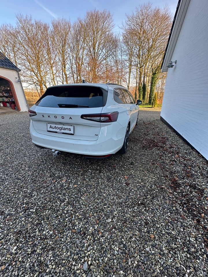 Skoda Superb 1,5 TSi iV Sportline Combi DSG 5d