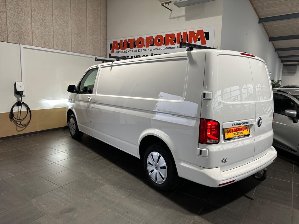 VW Transporter 2,0 TDi 150 Kassevogn DSG lang