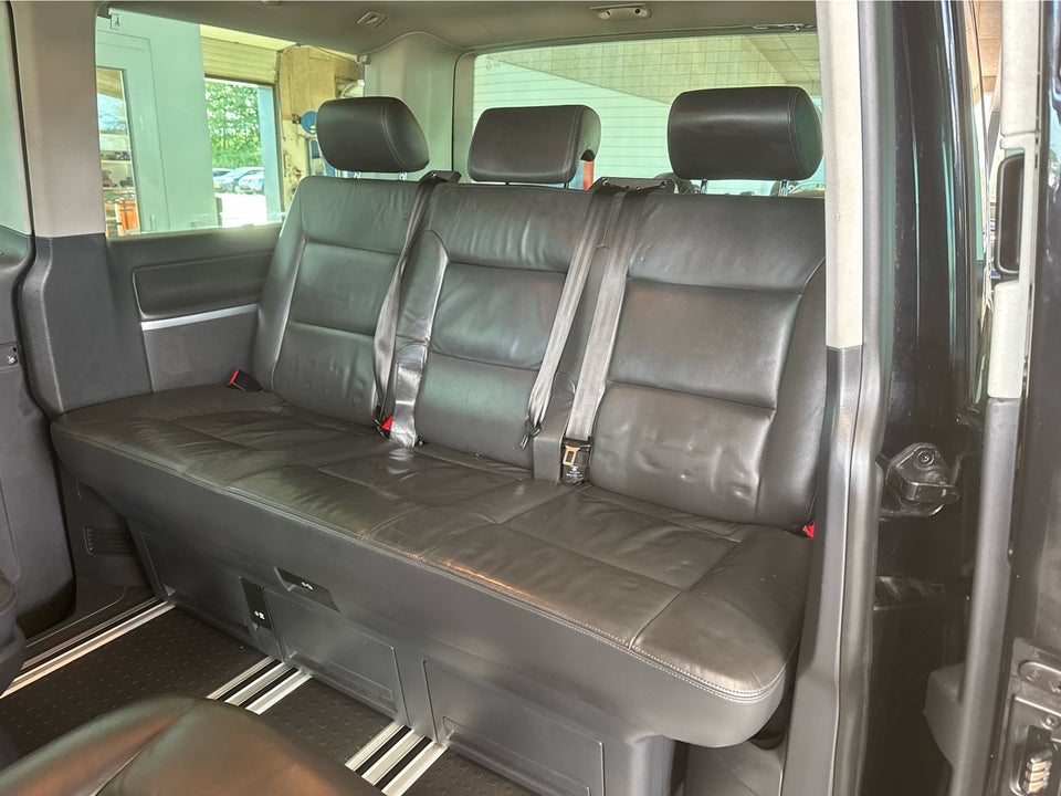 VW Multivan 2,0 TDi 180 Highline DSG 4Motion kort 5d