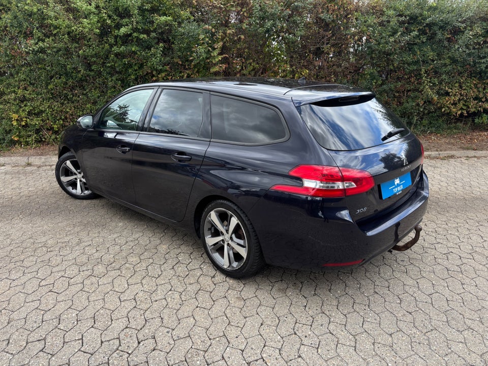 Peugeot 308 1,2 e-THP 130 Allure SW EAT6 5d