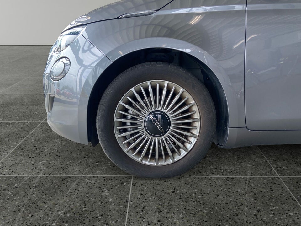 Fiat 500e 42 Icon 3d