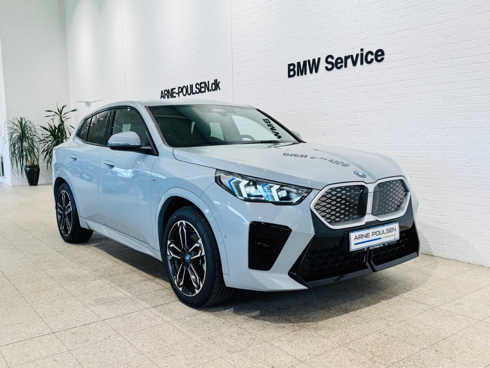 BMW iX2 xDrive30 M-Sport 5d