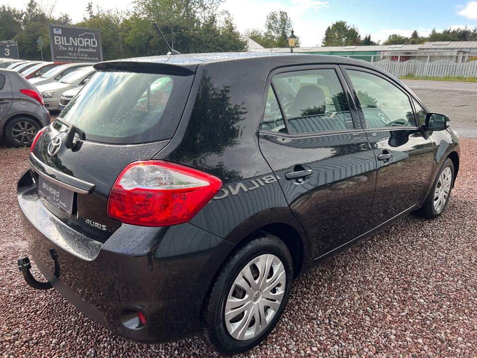 Toyota Auris 1,6 T2 5d