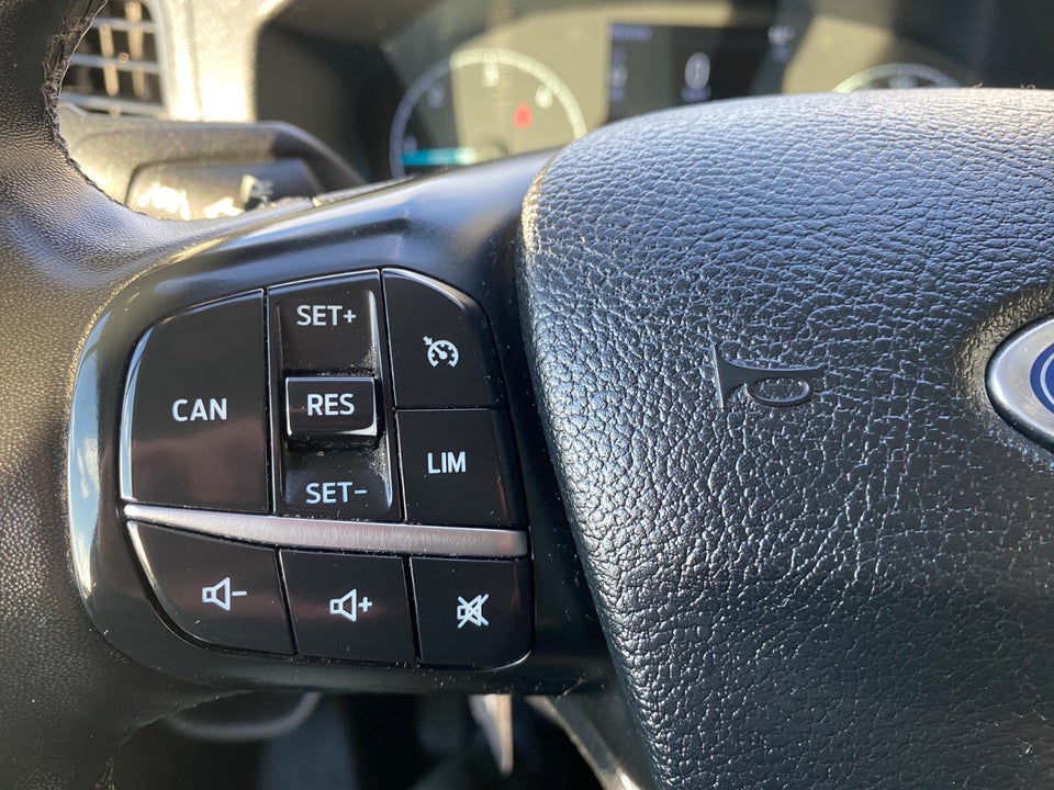 Ford Transit Custom 300 L2 2,0 TDCi 130 Trend