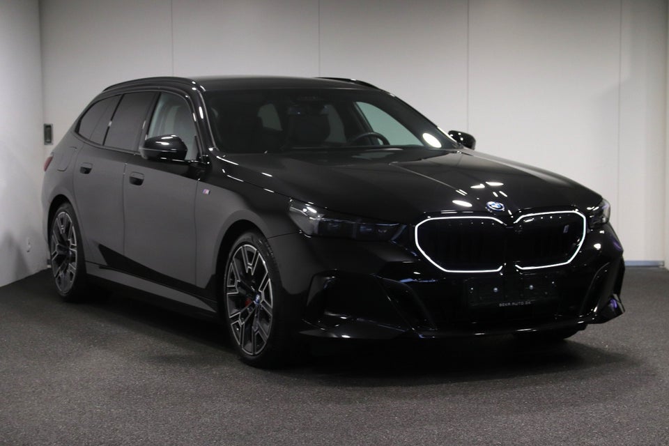 BMW i5 eDrive40 Touring M-Sport 5d