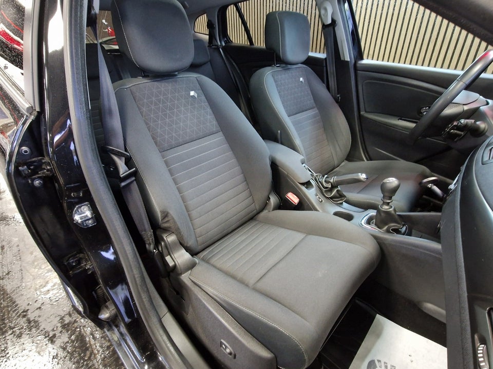 Renault Megane III 1,5 dCi 110 Dynamique Sport Tourer 5d