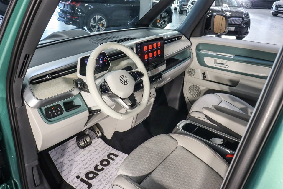 VW ID.Buzz 77 Pro SWB 5d