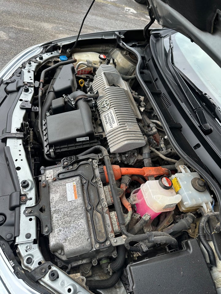 Toyota Auris 1,8 Hybrid H2 Premium Comfort CVT 5d