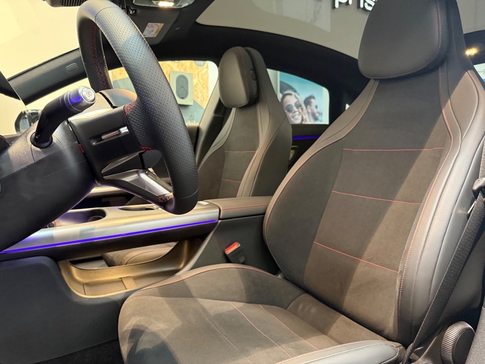 Mercedes CLA250+ electric AMG Line 4d