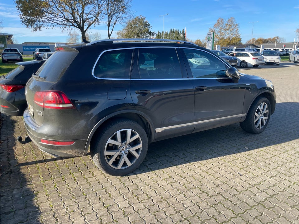 VW Touareg 3,0 V6 TDi Tiptr. 4Motion BMT Van 5d