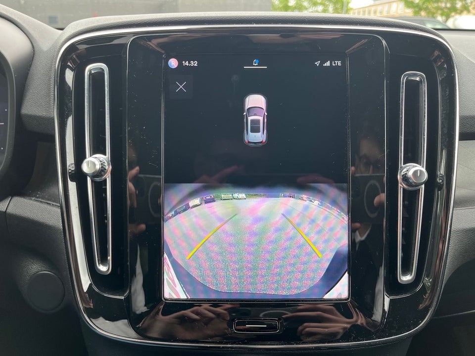 Volvo XC40 ReCharge Extended Range Plus 5d