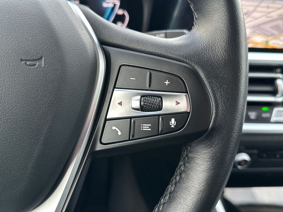 BMW 330e 2,0 Touring Sport Line aut. 5d