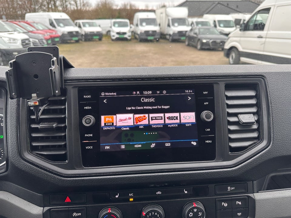 VW Crafter 35 2,0 TDi 177 Kassevogn L3H2 aut.