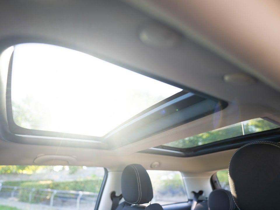 MINI Cooper SE Essential 3d