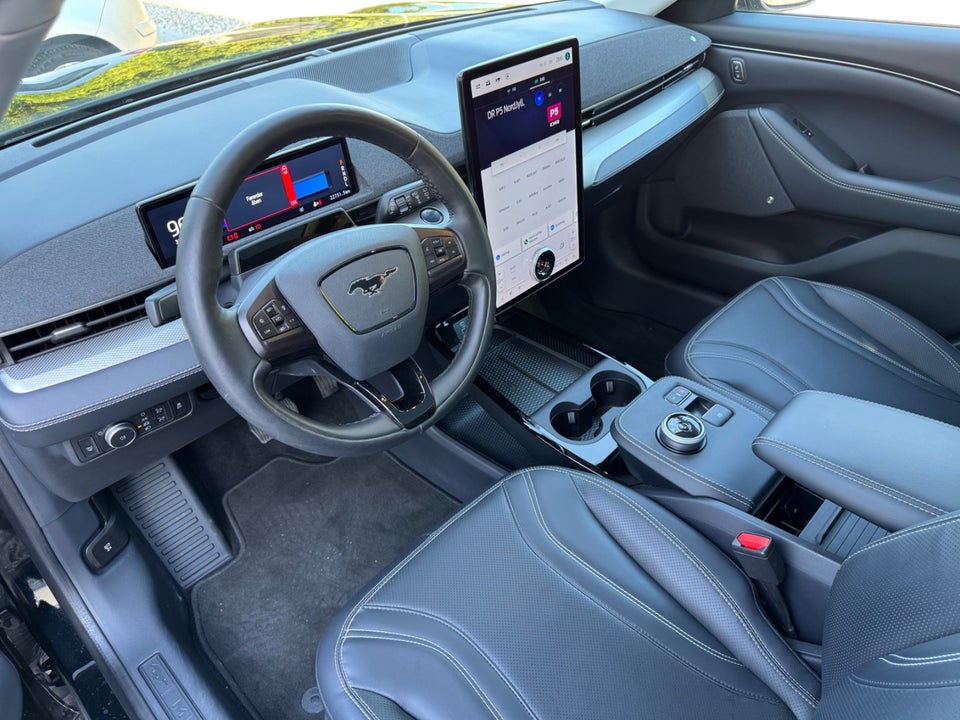 Ford Mustang Mach-E 75 Standard Range 5d