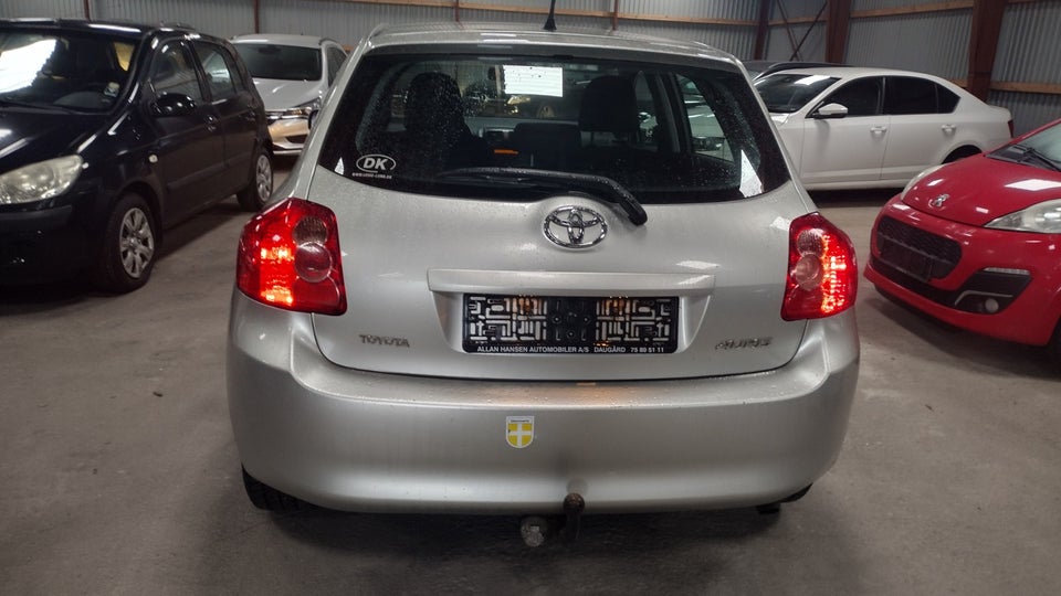 Toyota Auris 1,6 Sol 5d