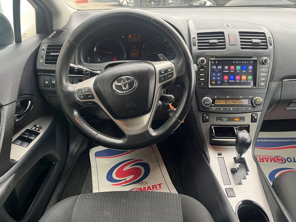 Toyota Avensis 2,2 D-CAT 150 T2 stc. aut. 5d