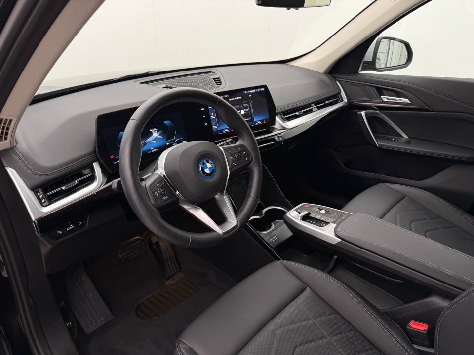 BMW iX1 xDrive30 X-Line 5d