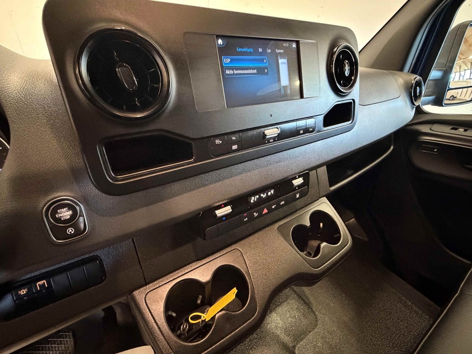 Mercedes Sprinter 319 3,0 CDi A3 Chassis aut. RWD 2d