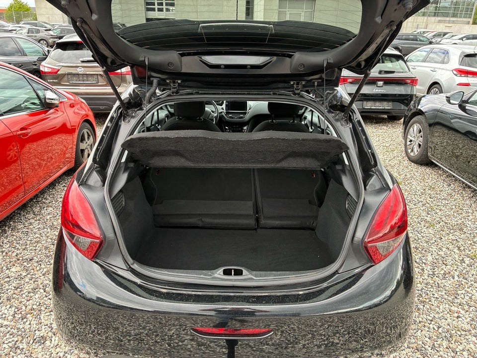 Peugeot 208 1,6 BlueHDi 100 Envy 5d