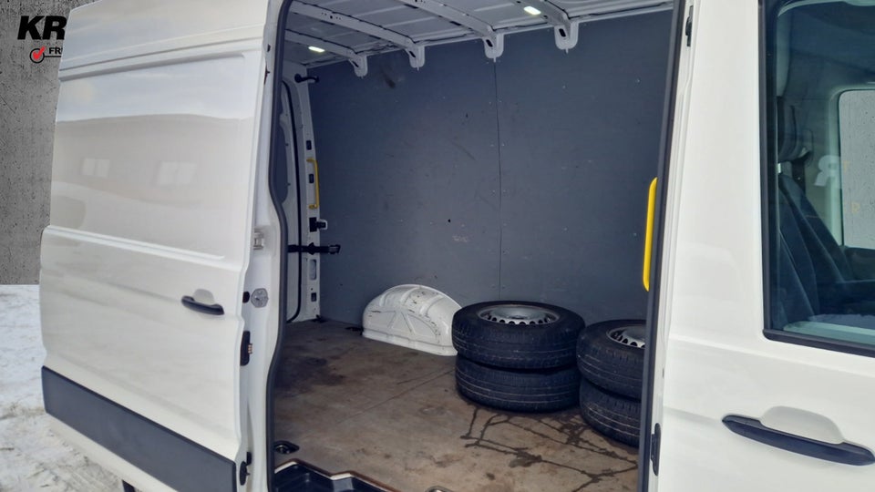 VW Crafter 35 2,0 TDi 177 Kassevogn L3H2 aut.