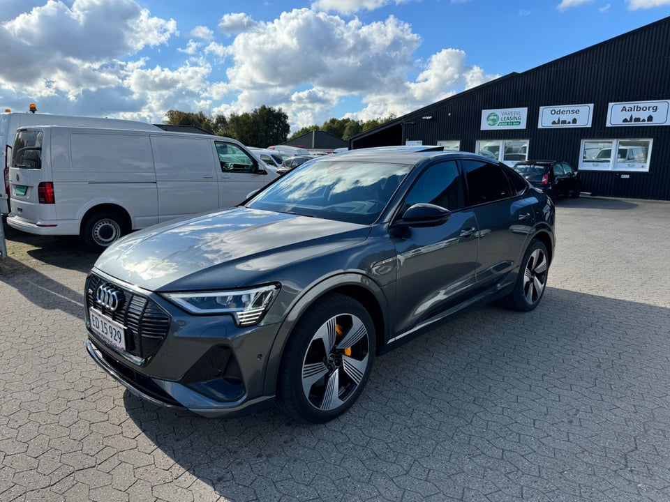 Audi e-tron 55 S-line Sportback quattro 5d