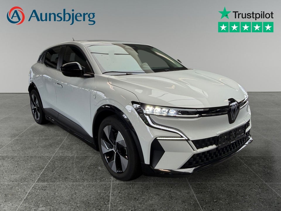 Renault Megane E-Tech 40 Equilibre 5d