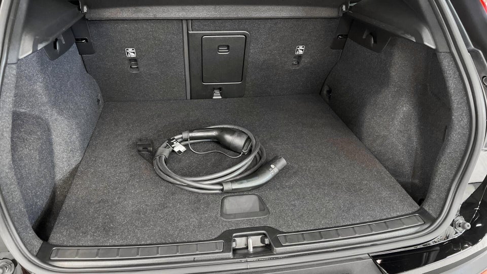 Volvo XC40 P6 ReCharge Core 5d
