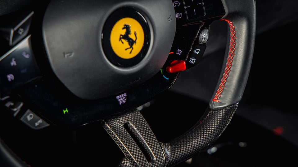 Ferrari 296 GTB 2,9 DCT 2d