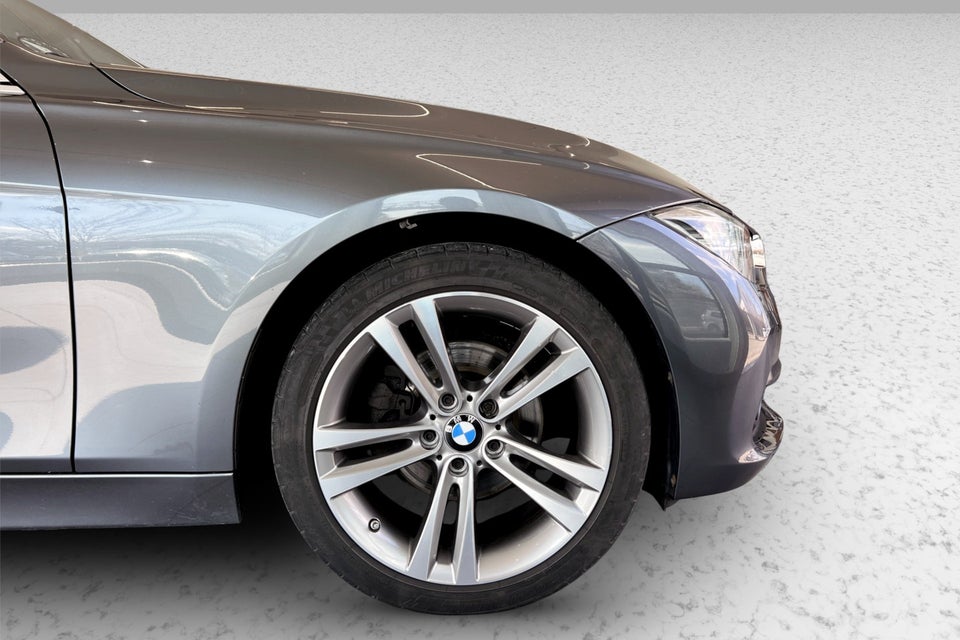 BMW 320i 2,0 Executive aut. 4d