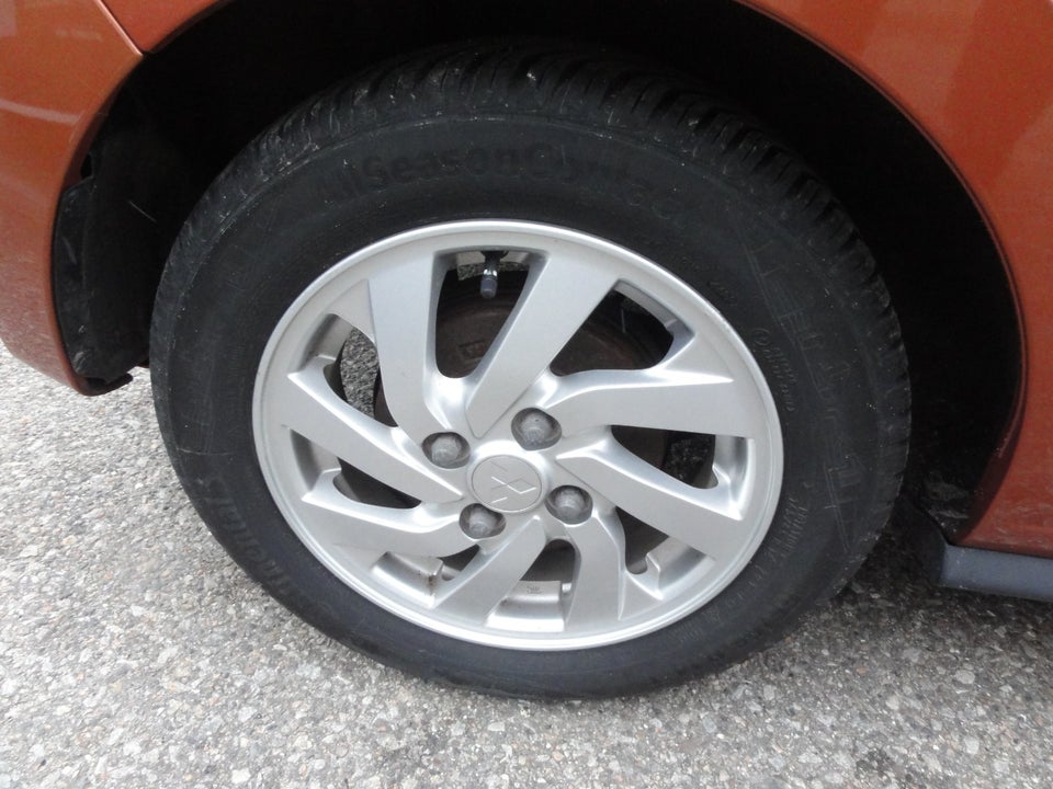 Mitsubishi Space Star 1,2 Inlead 5d