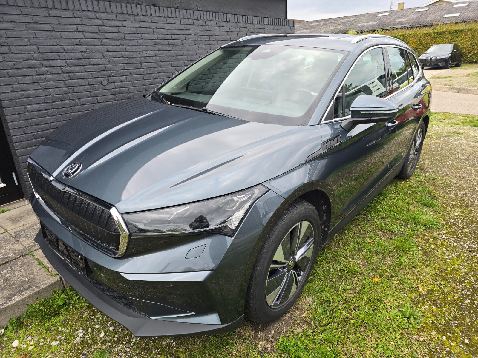 Skoda Enyaq 80 iV Plus Lodge 5d