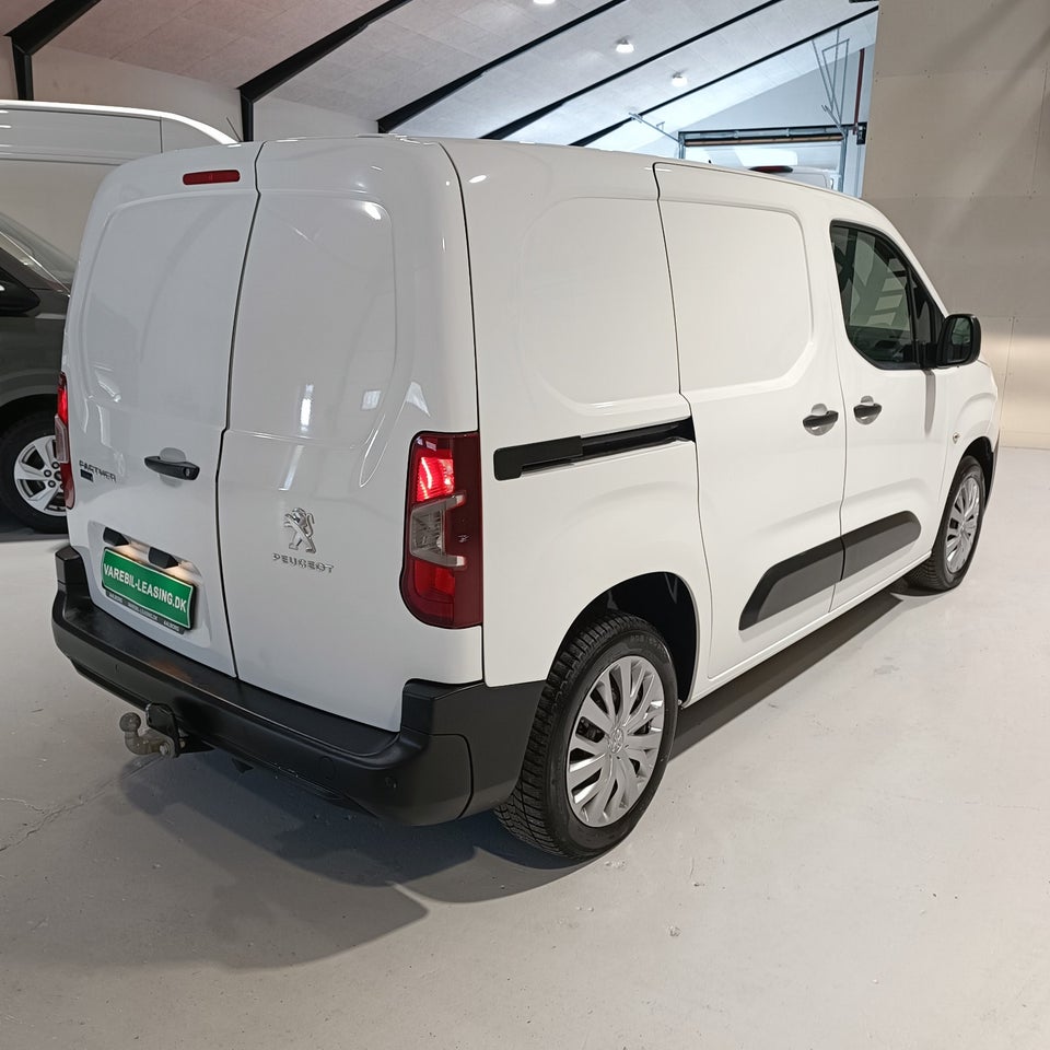 Peugeot Partner 1,5 BlueHDi 100 L1V1 Plus Van
