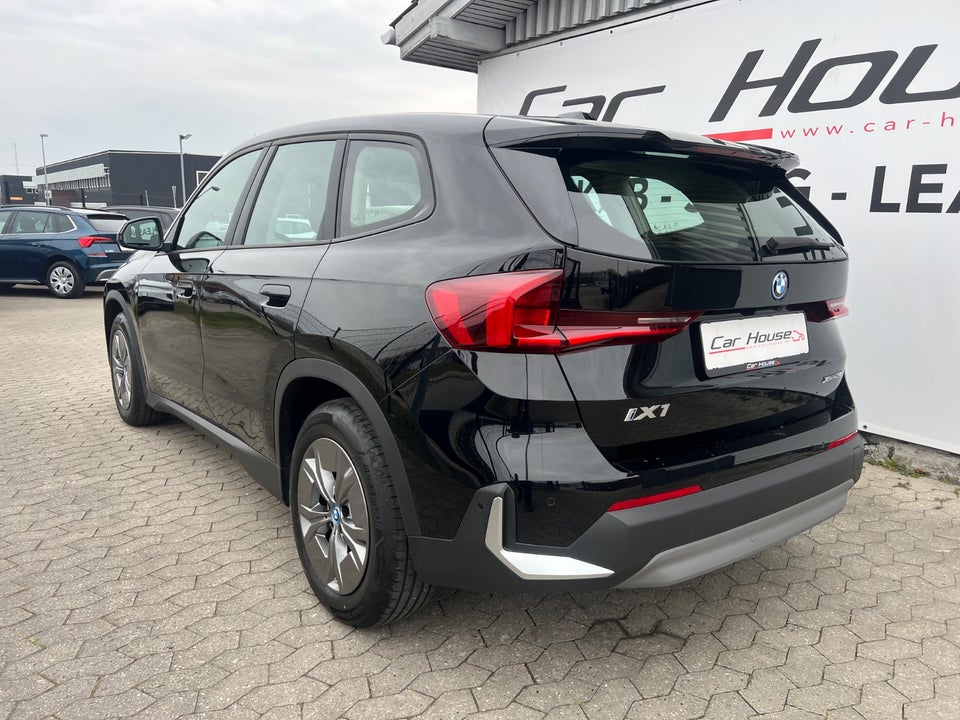 BMW iX1 xDrive30 Fully Charged 5d