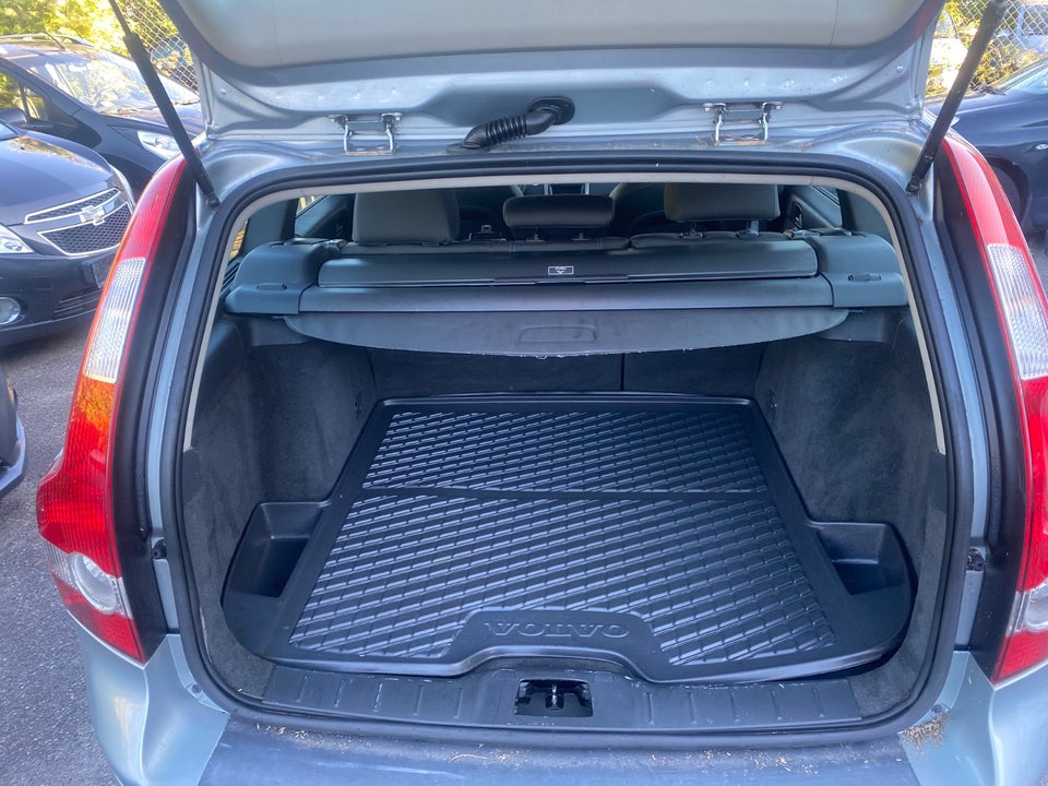 Volvo V50 1,6 Kinetic 5d