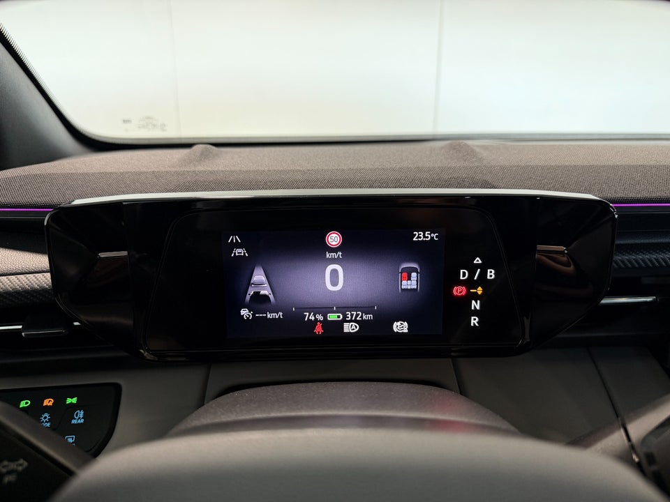 Ford Explorer 77 Premium Extended Range 5d