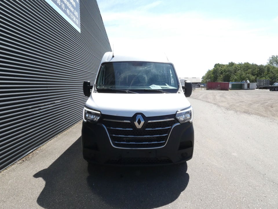Renault Master IV T33 2,3 dCi 150 L2H2 Kassevogn