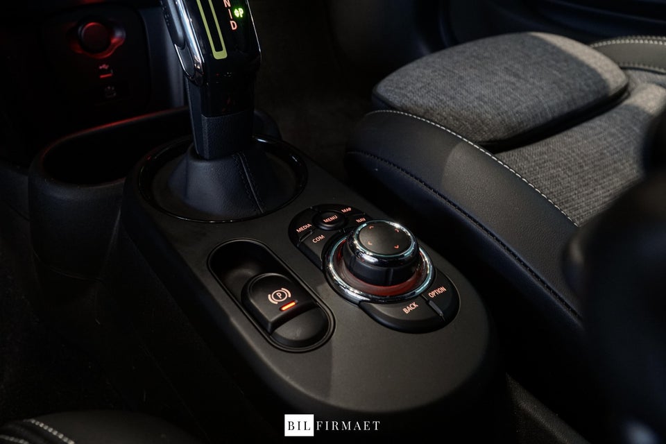 MINI Cooper SE Classic Trim 3d