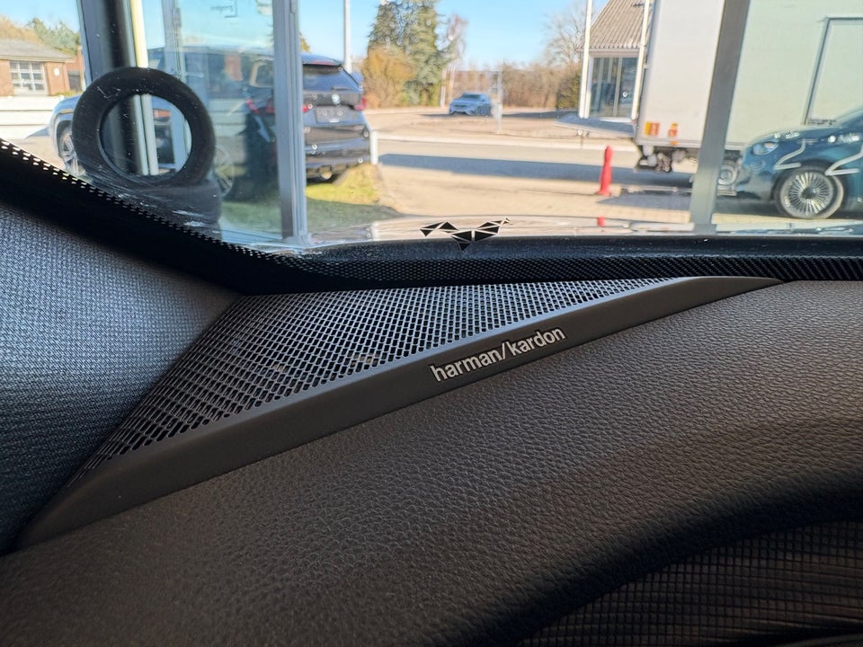 Renault Megane E-Tech 60 Iconic 5d