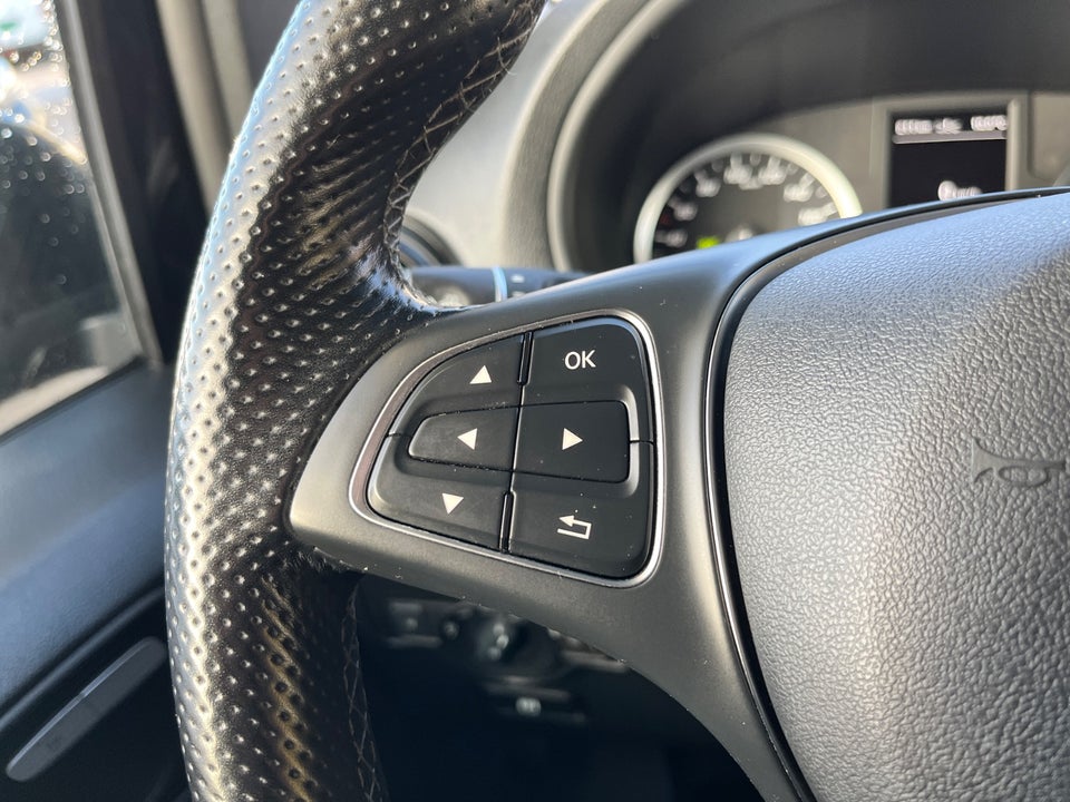 Mercedes eVito 129 Tourer PRO XL Van