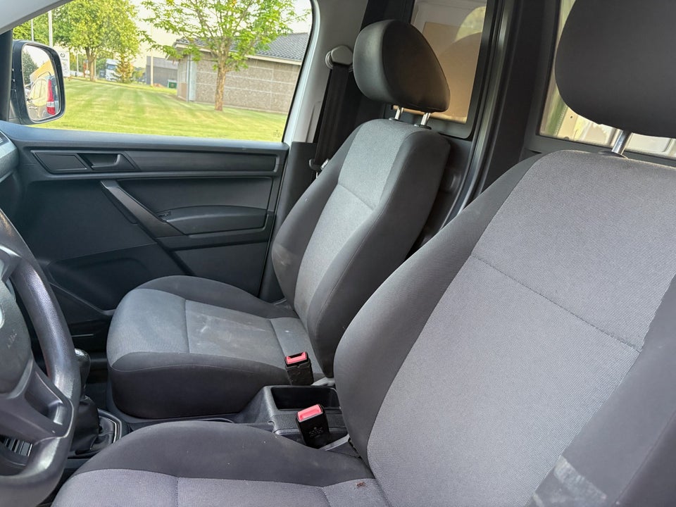 VW Caddy 2,0 TDi 102 BlueMotion Van 4d