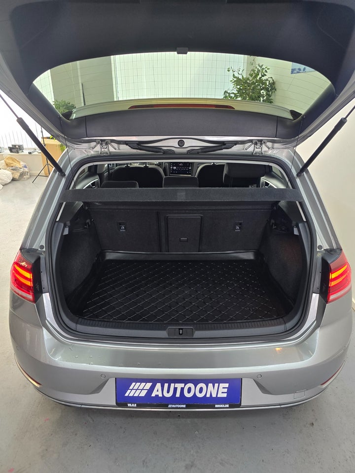 VW Golf VII 1,5 TSi 130 Comfortline DSG 5d