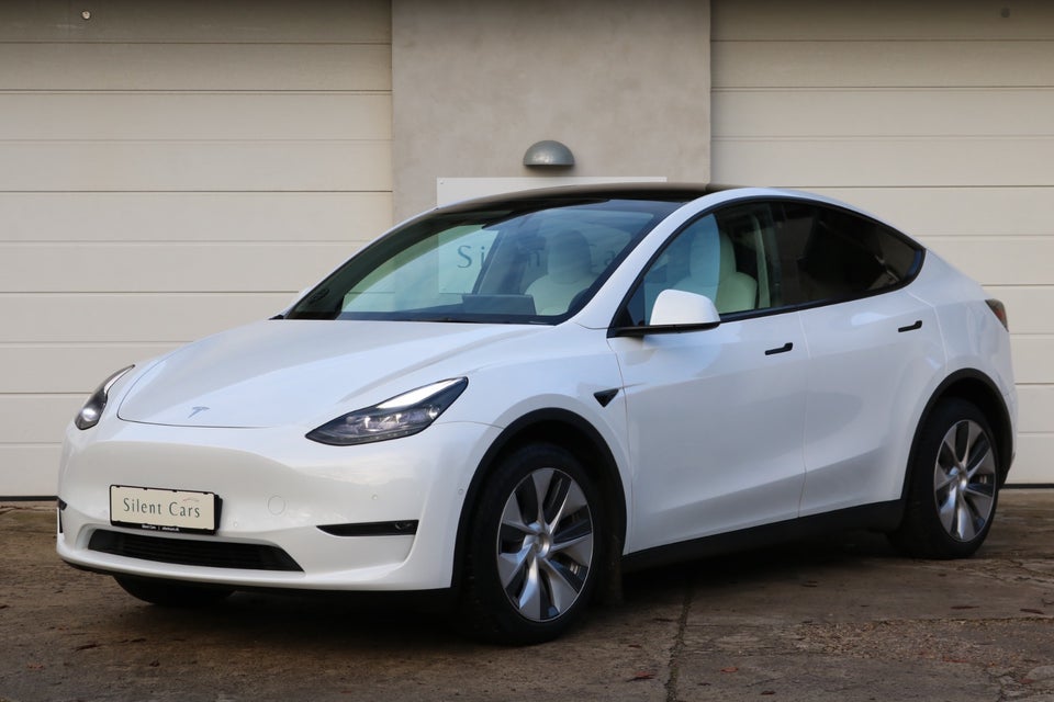 Tesla Model Y Long Range AWD 5d