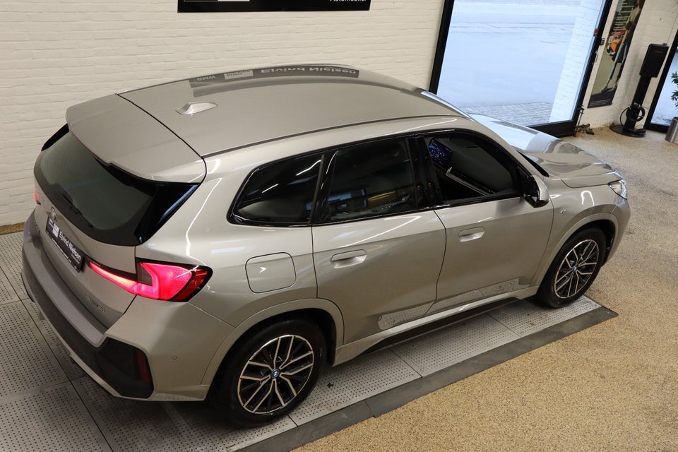 BMW iX1 xDrive30 M-Sport Premium 5d