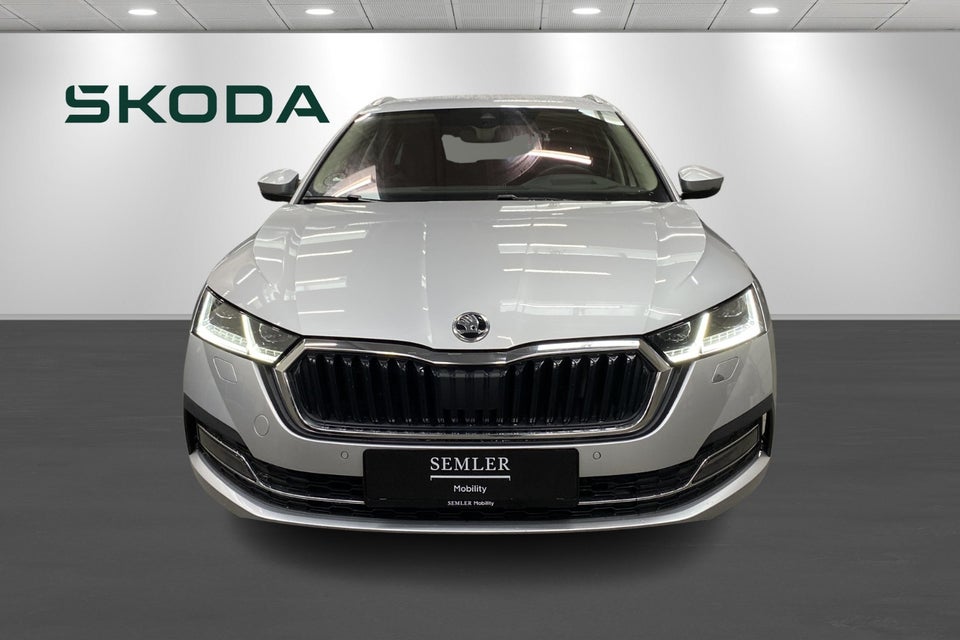 Skoda Octavia 1,4 TSi iV First Edition Combi DSG 5d