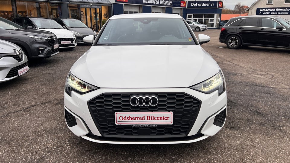 Audi A3 40 TFSi e Sportback S-tr. 5d