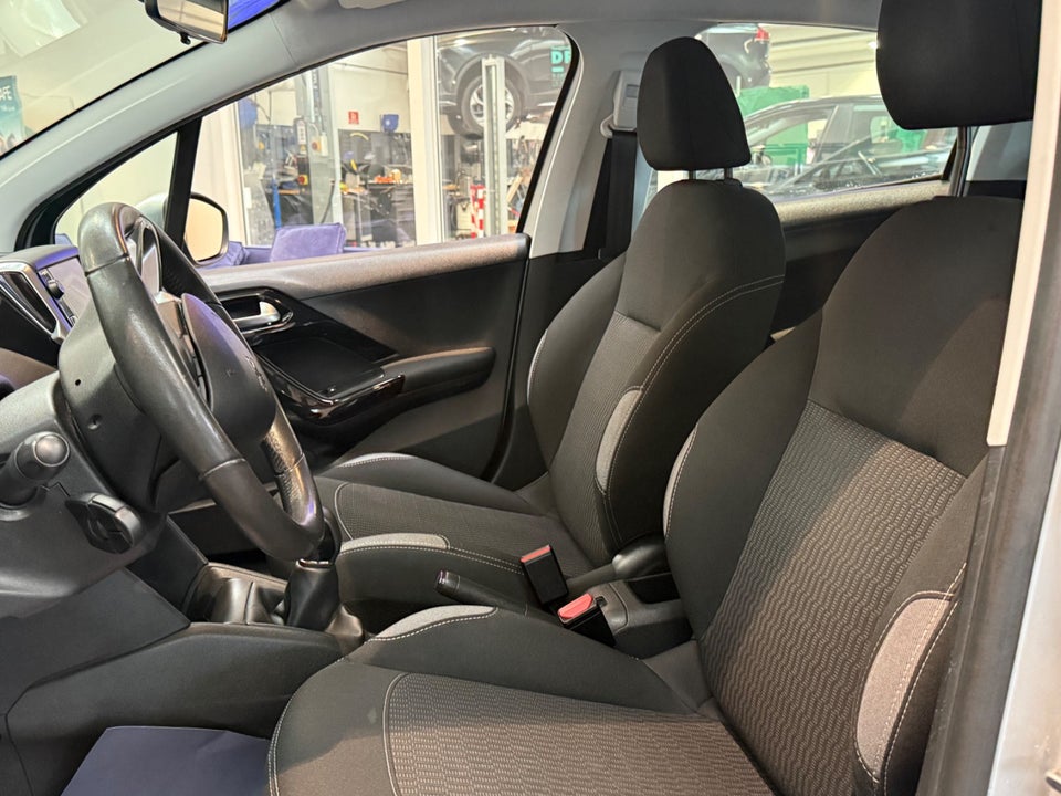 Peugeot 208 1,6 BlueHDi 100 Active 5d