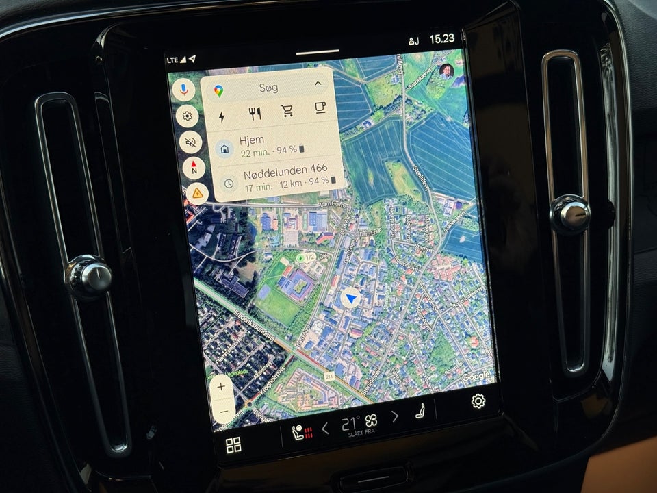 Volvo EX40 Extended Range Black Edition 5d