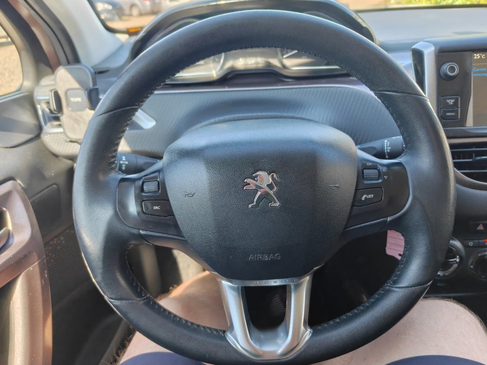 Peugeot 2008 1,2 VTi 82 Allure 5d